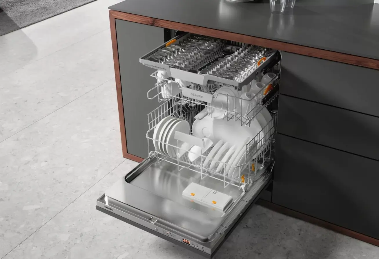 Premium Dishwasher Guide: Miele, Bosch, Thermador & Cove — Features, Problems & Care